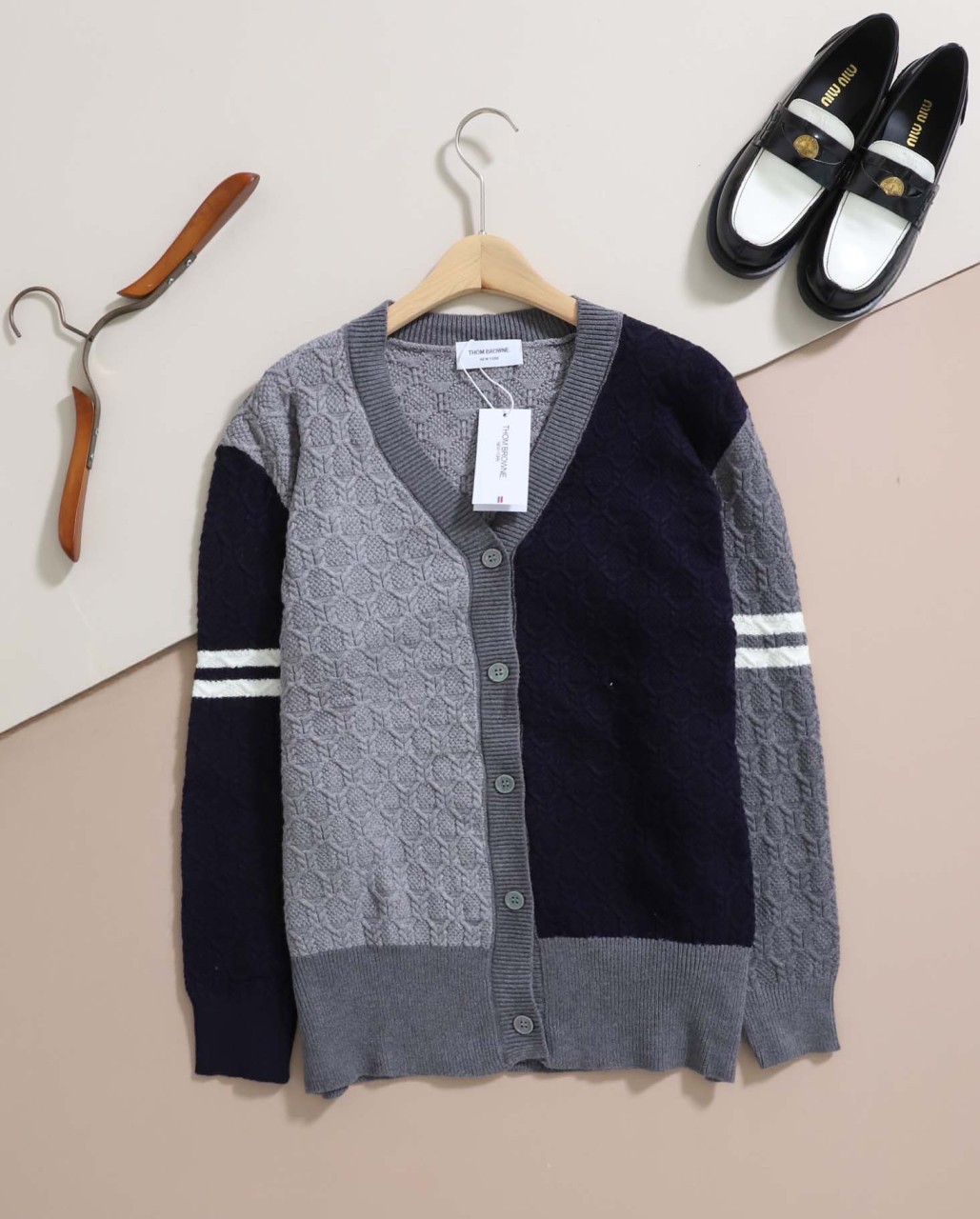 톰브라운 투톤 삼선 니트 가디건 VAL팩토리