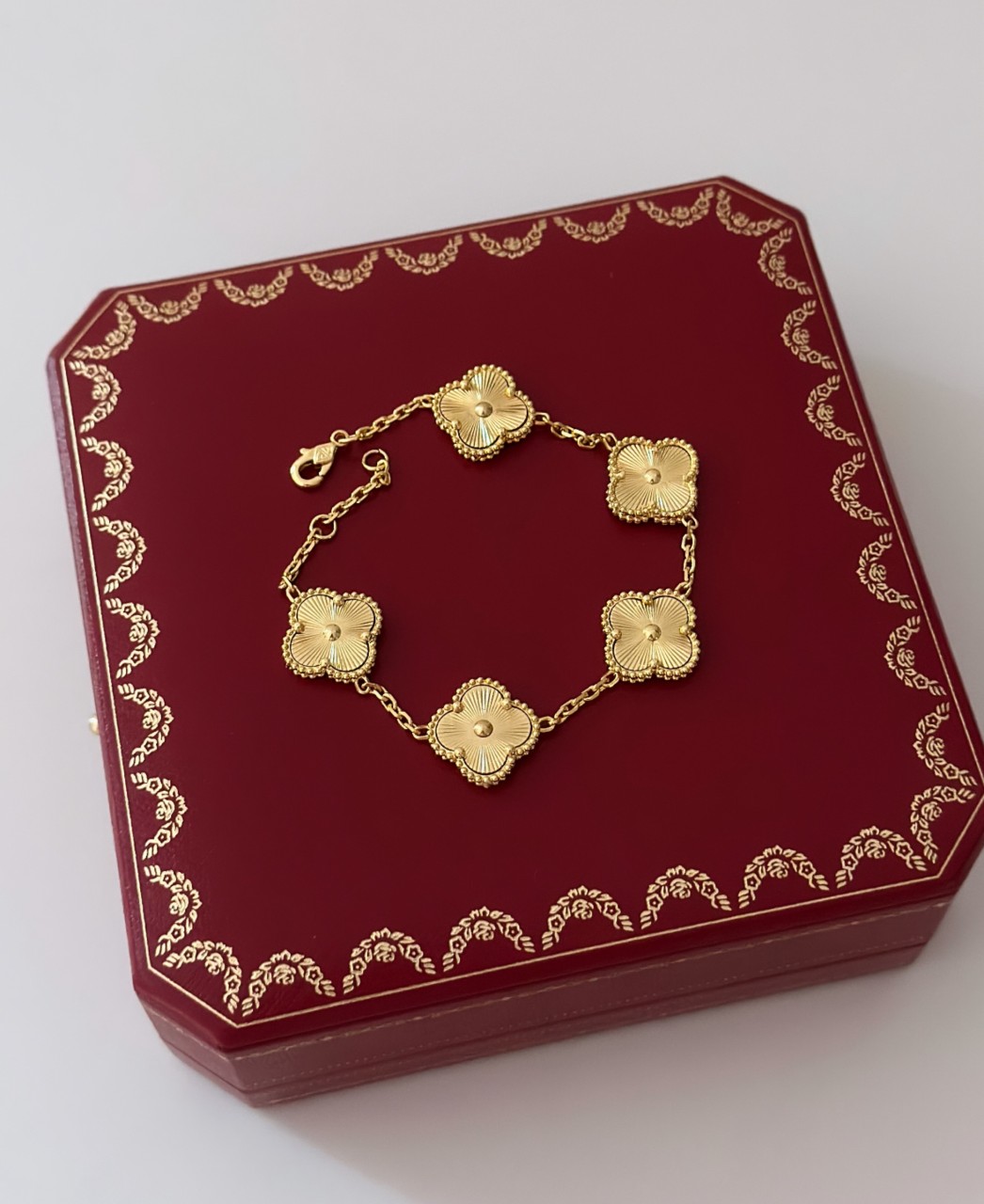 반클리프 기요세 알함브라 팔찌 STAM팩토리