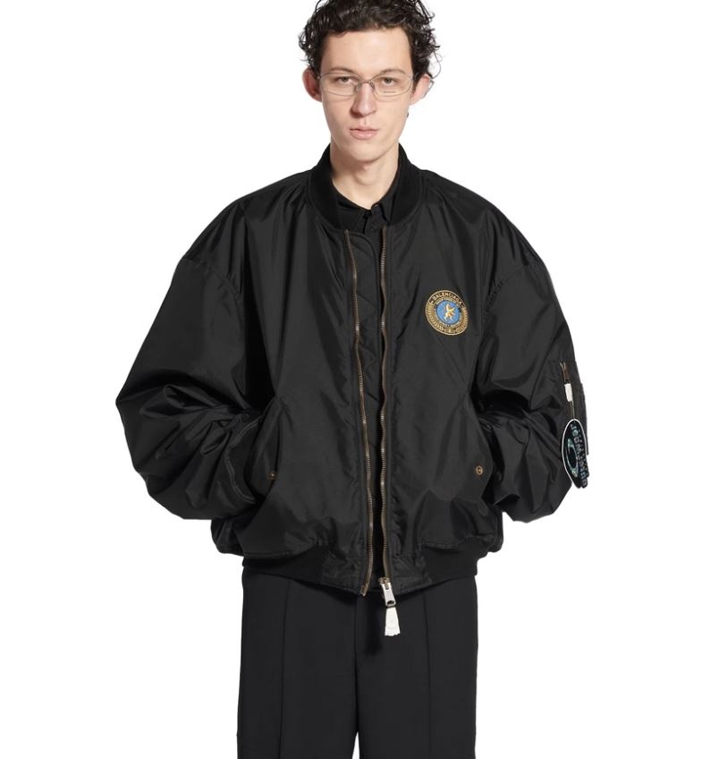 발렌시아가 라지 핏 보머 자켓 VAL팩토리