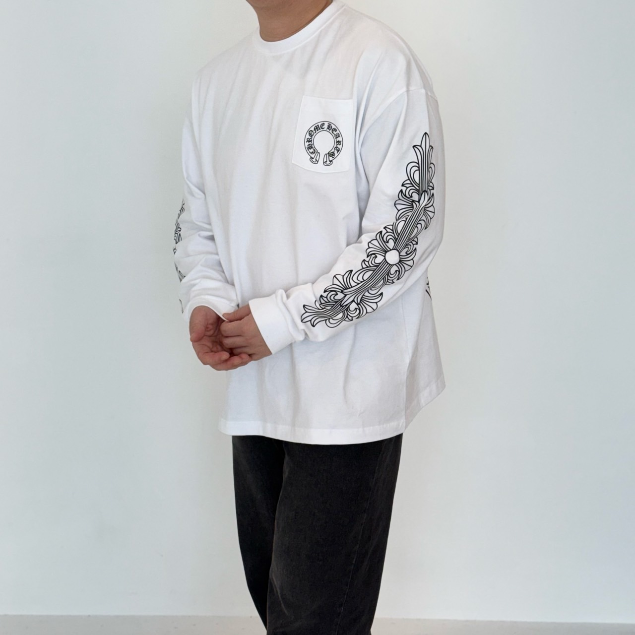 크롬하츠 홀스슈 플로랄 롱 슬리브 긴팔티 TW팩토리