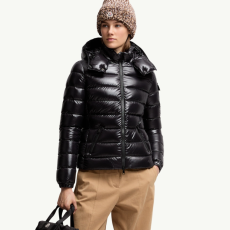레플리카 몽클레어 Bady 후드 쇼트 다운 재킷 탑몽팩토리